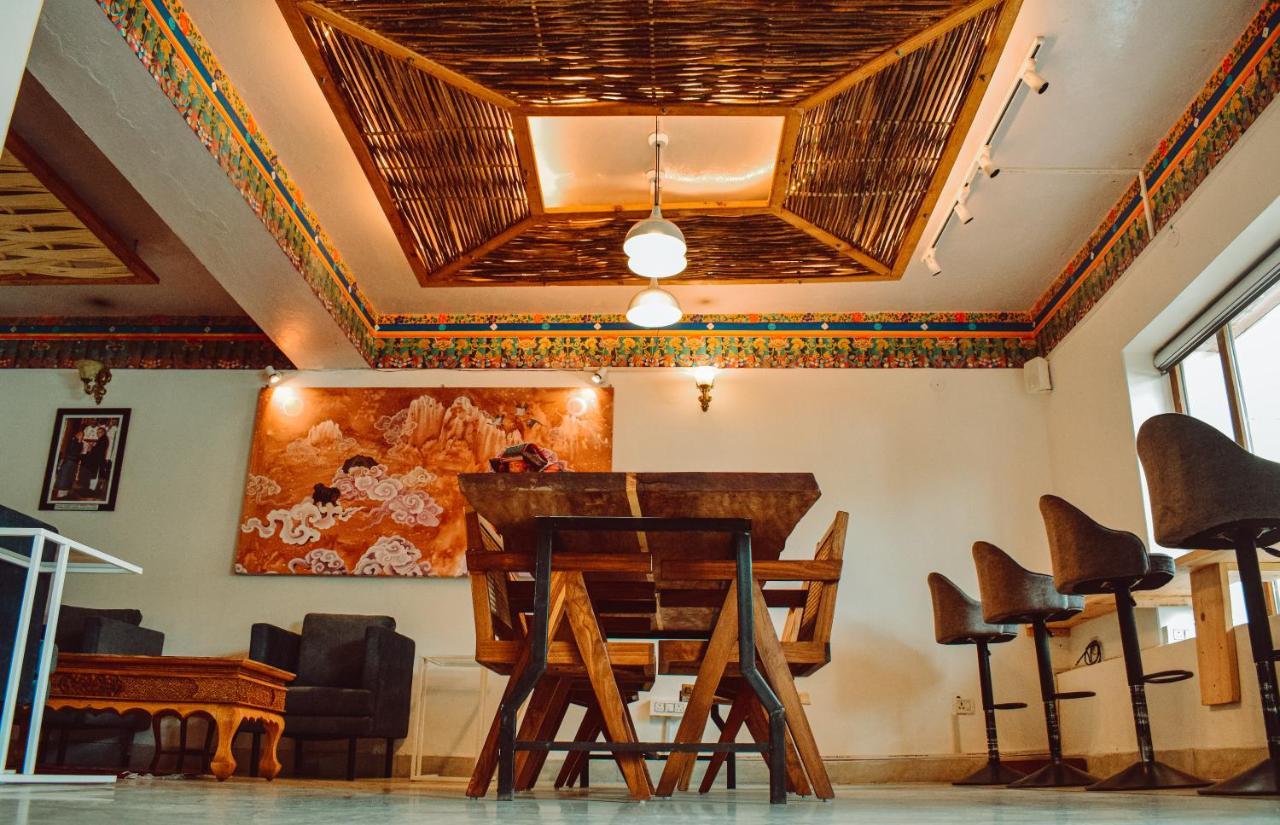 Hotel Lingzi Leh Bagian luar foto