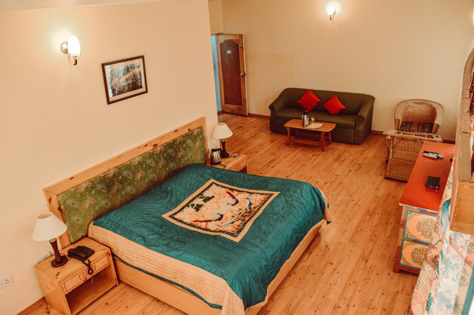 Hotel Lingzi Leh Bagian luar foto
