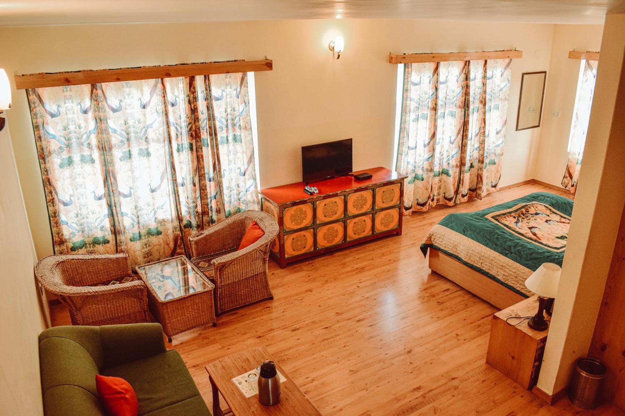 Hotel Lingzi Leh Bagian luar foto