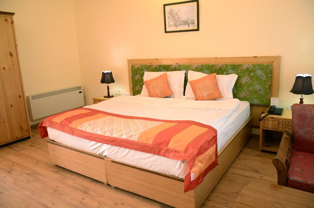 Hotel Lingzi Leh Bagian luar foto