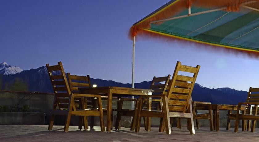 Hotel Lingzi Leh Bagian luar foto